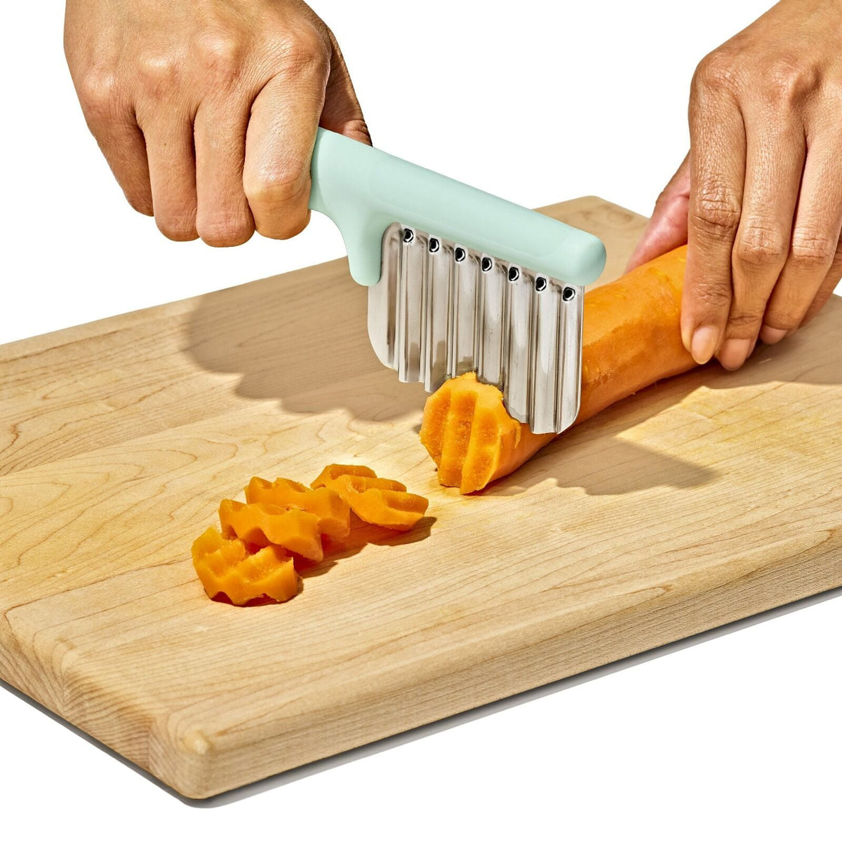 crinkle-cutter-u8 tot_61176500_crinkle-cutter-opal_pdp_03.jpeg