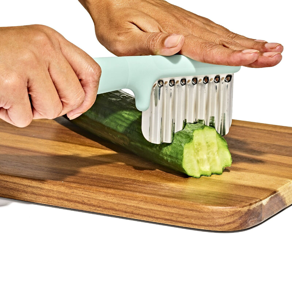 crinkle-cutter-u8 tot_61176500_crinkle-cutter-opal_pdp_04.jpeg
